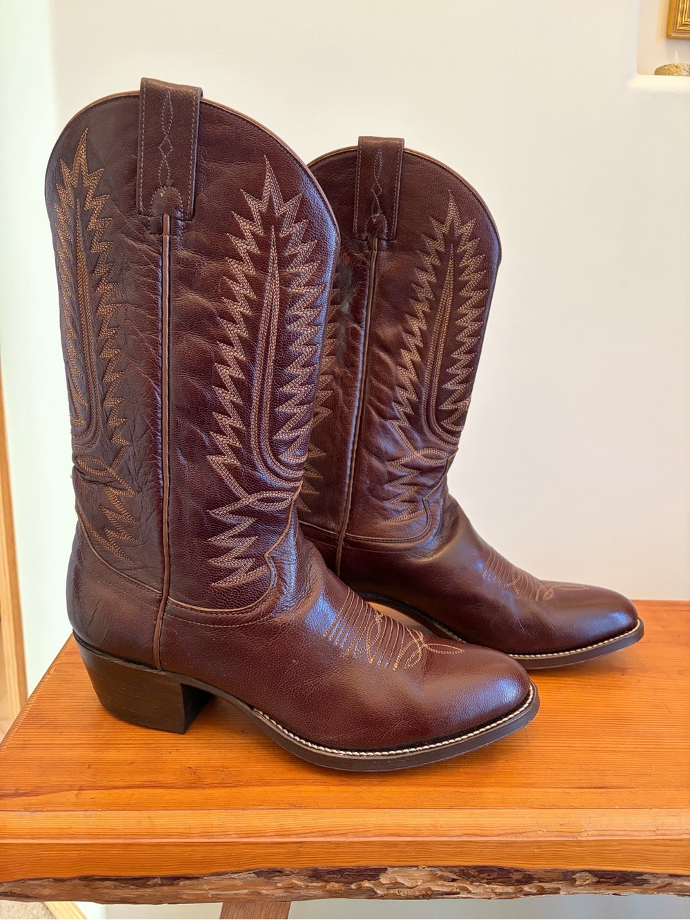 DAN POST 🇨🇦 Men's Dark Brown Western Cowboy Boots. Size 9.5